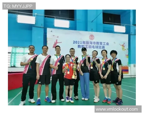 赛后分析:上海羽毛球队与成都羽毛球队技术对比与战术探讨 赛后分析:上海羽毛球队与成都羽毛球队技术对比与战术探讨